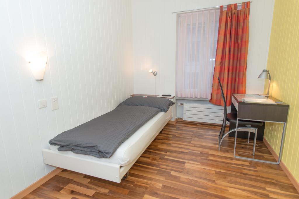 Hotel Rotes Haus Brugg  Room photo